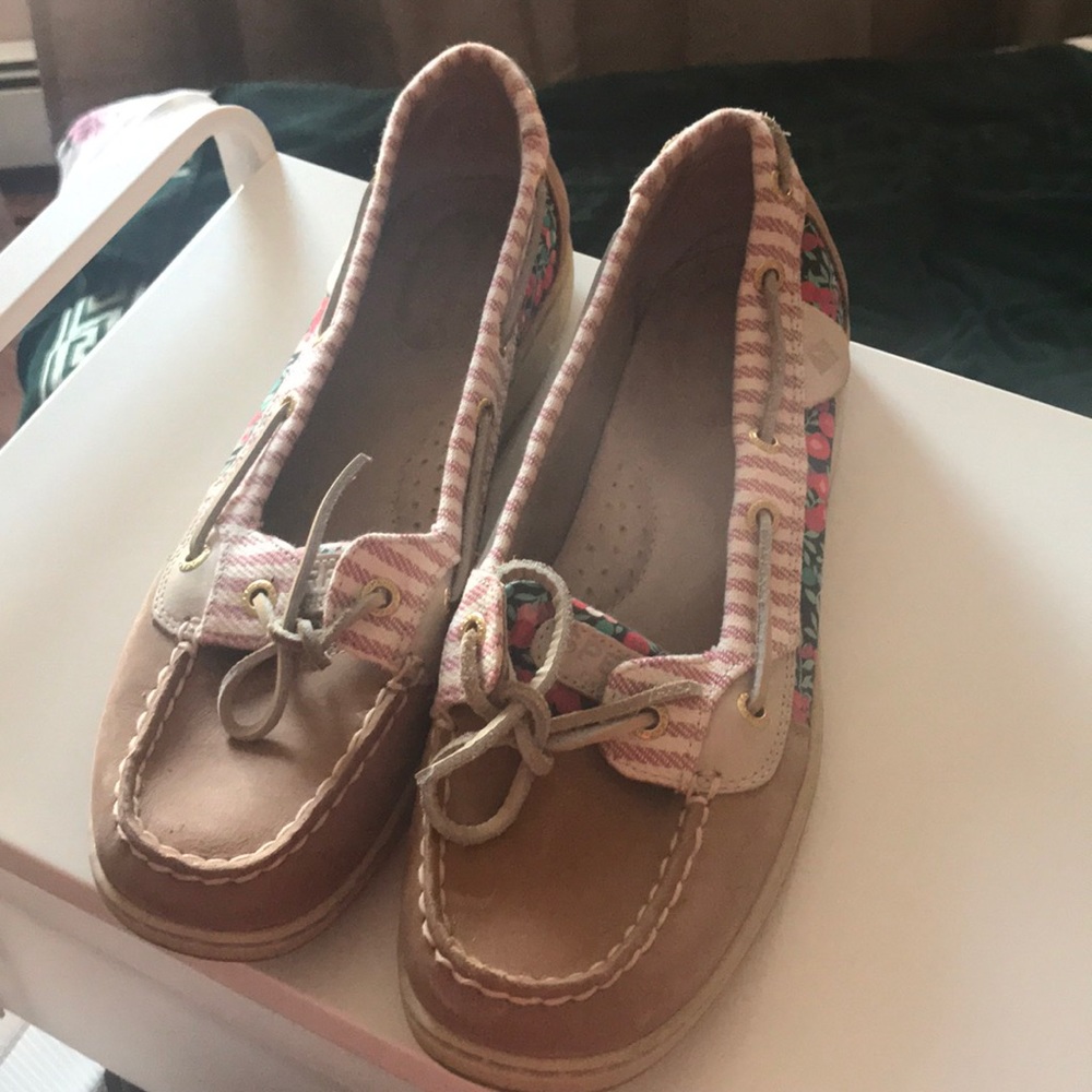 Sperry boat shoes. Worn once